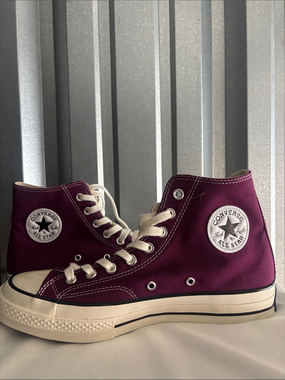 Converse chuck 70High Top Unisex Sneakers .Size 9 Men , Women 10.5 New